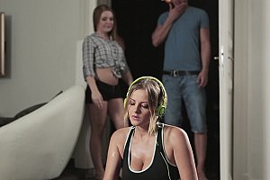少妇毛片少妇黄色
